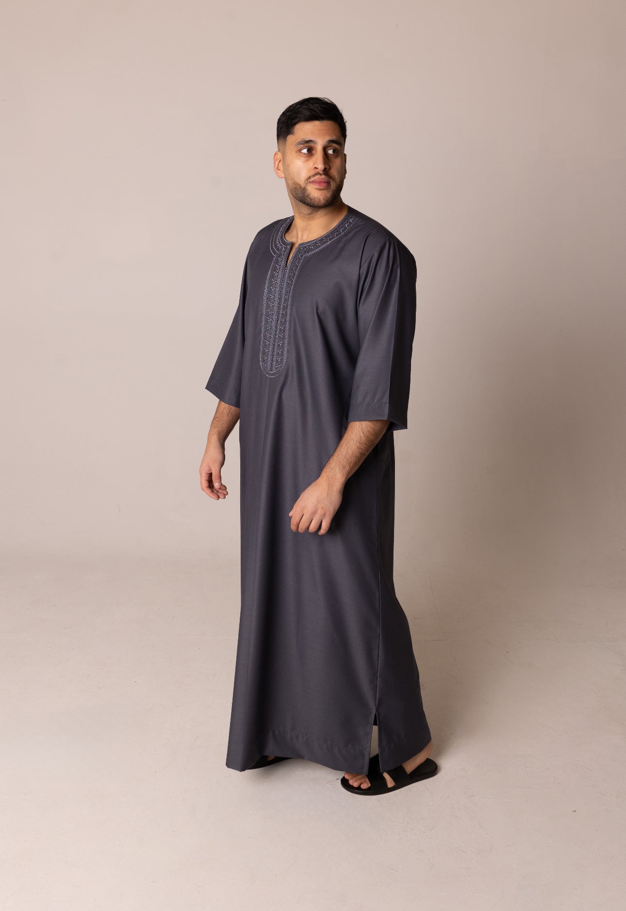 Premium 3 Quarter Sleeve Thobe Grey image 0