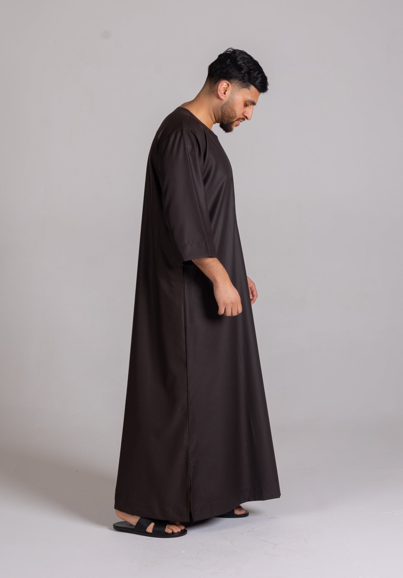 Premium 3 Quarter Sleeve Thobe Brown image 2
