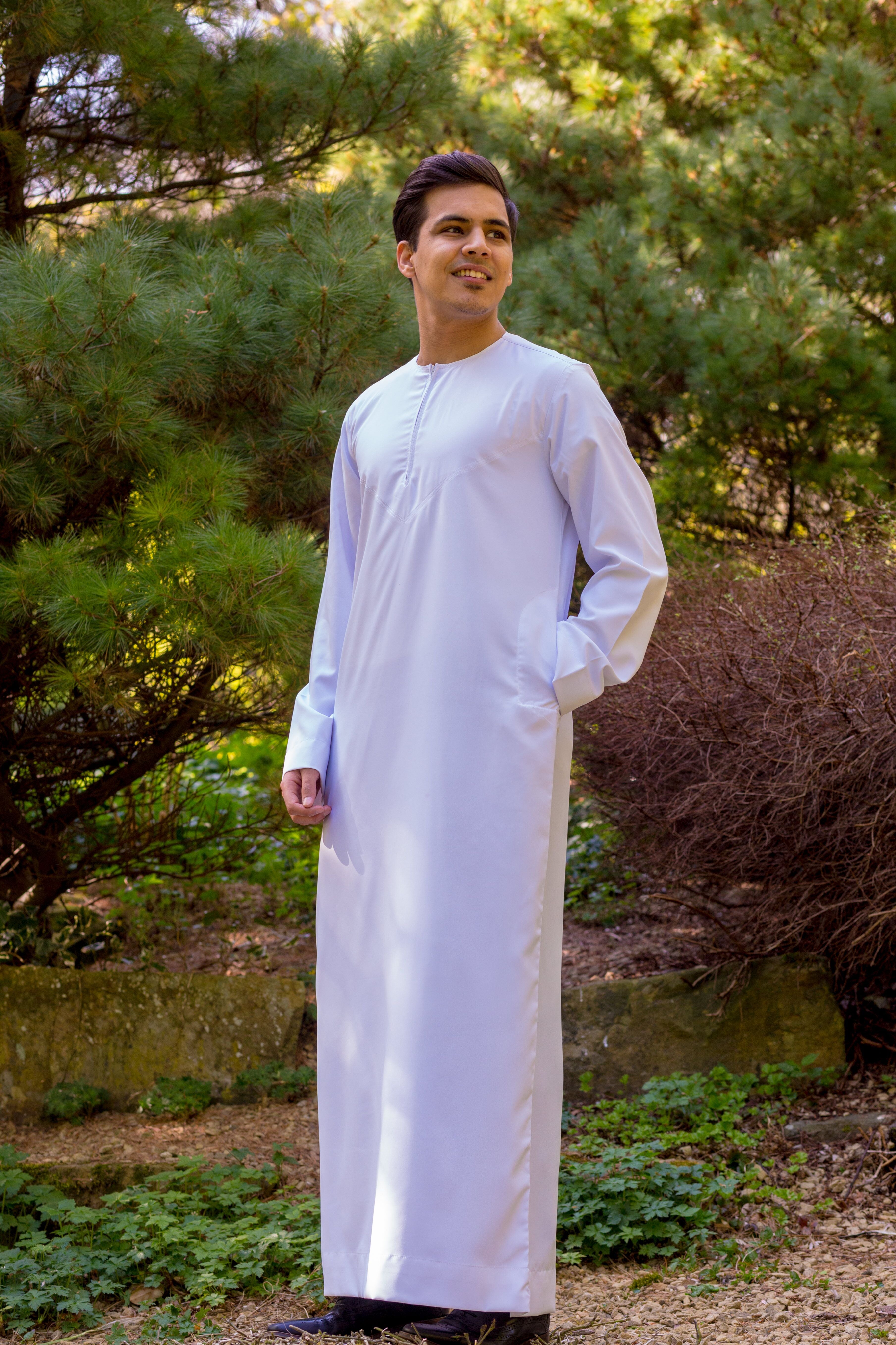 Classic Collarless Zip Thobe (White , Black )