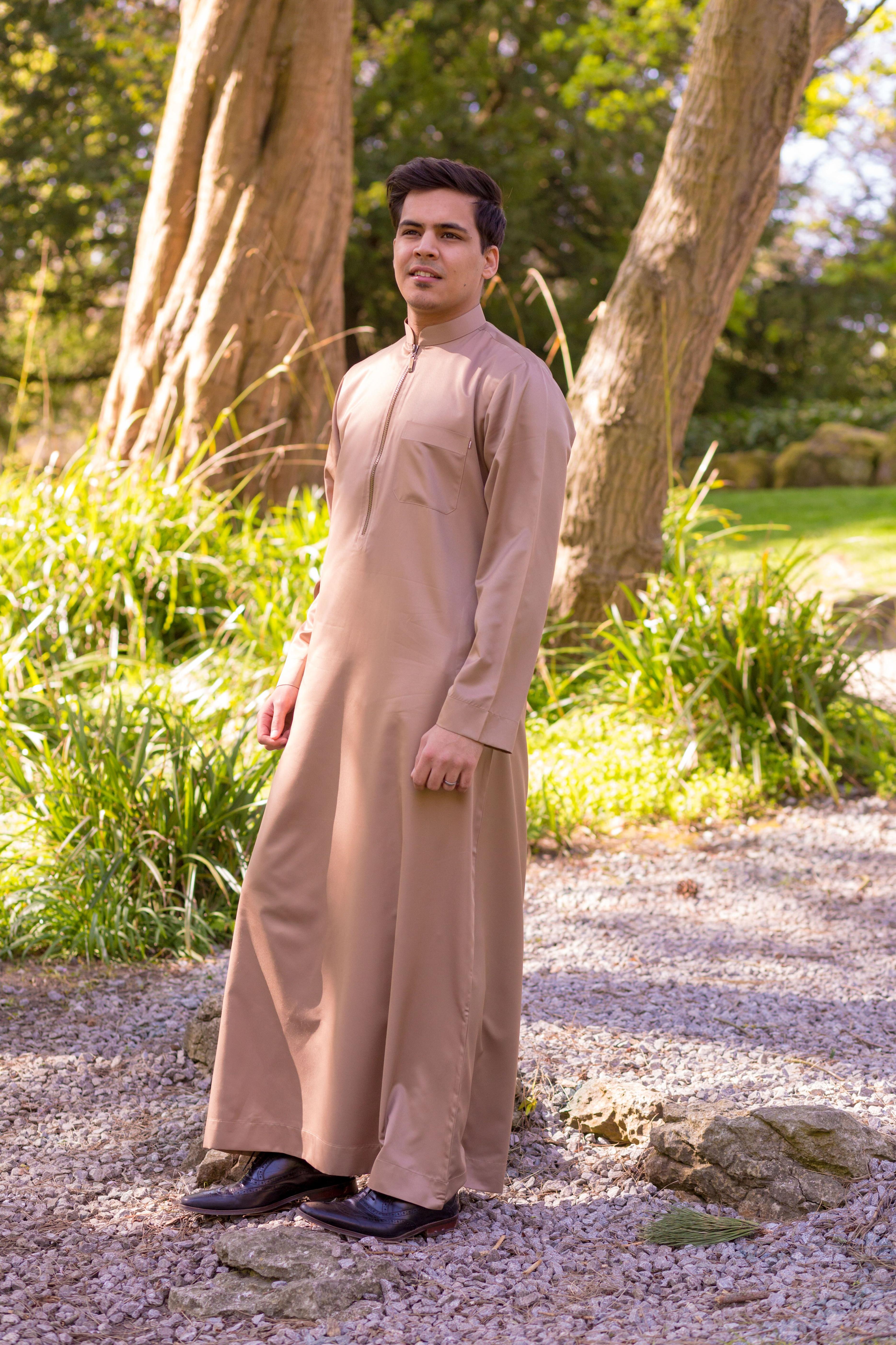 Classic Zip Thobe (Light Brown)