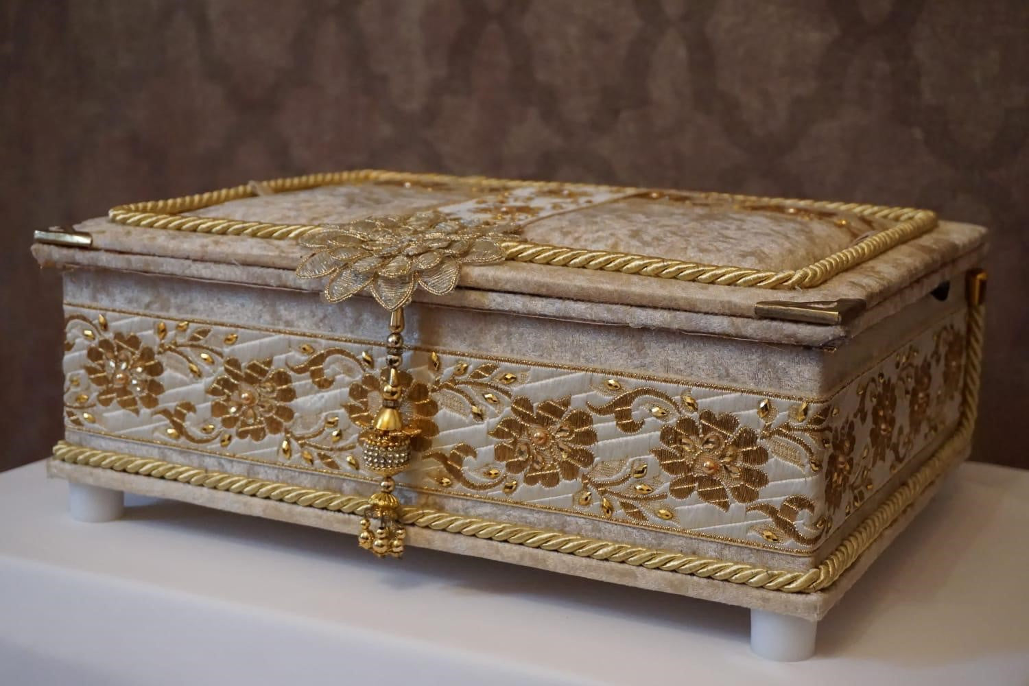 Velvet Quran Box With Quran