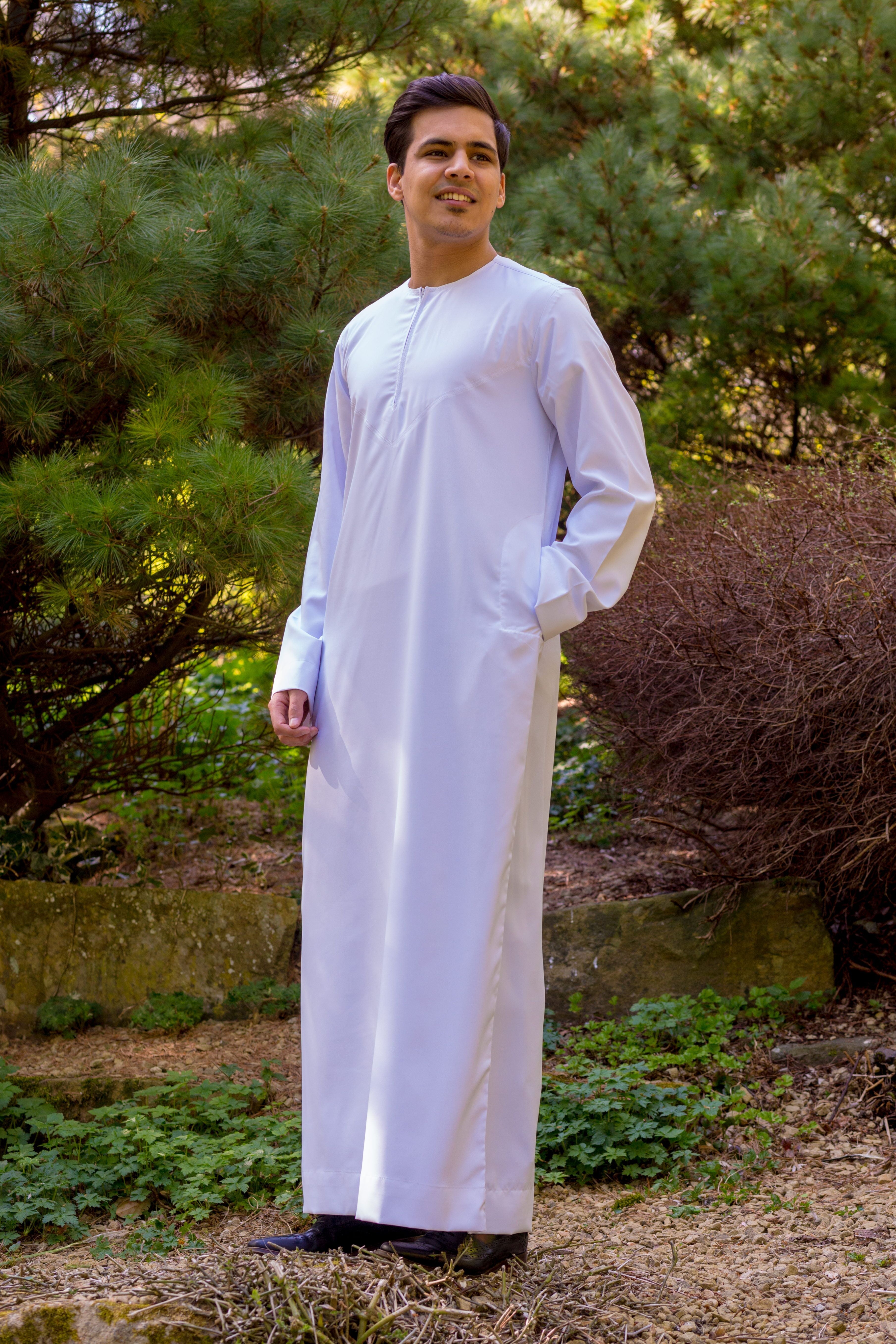 Classic Collarless Zip Thobe (White , Black ) image 1