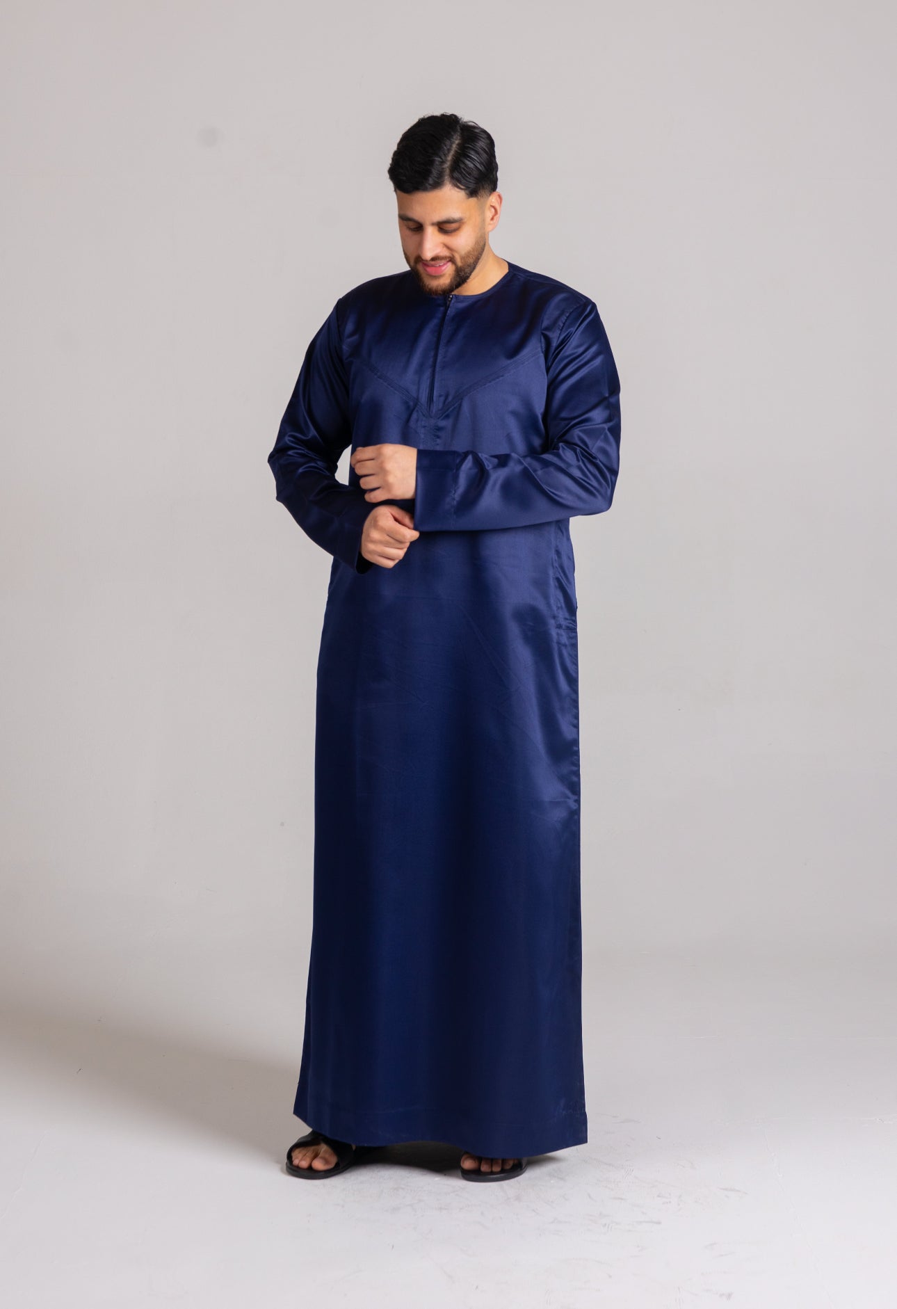 Classic Kids Emirati Thobe ( Navy ) image 3