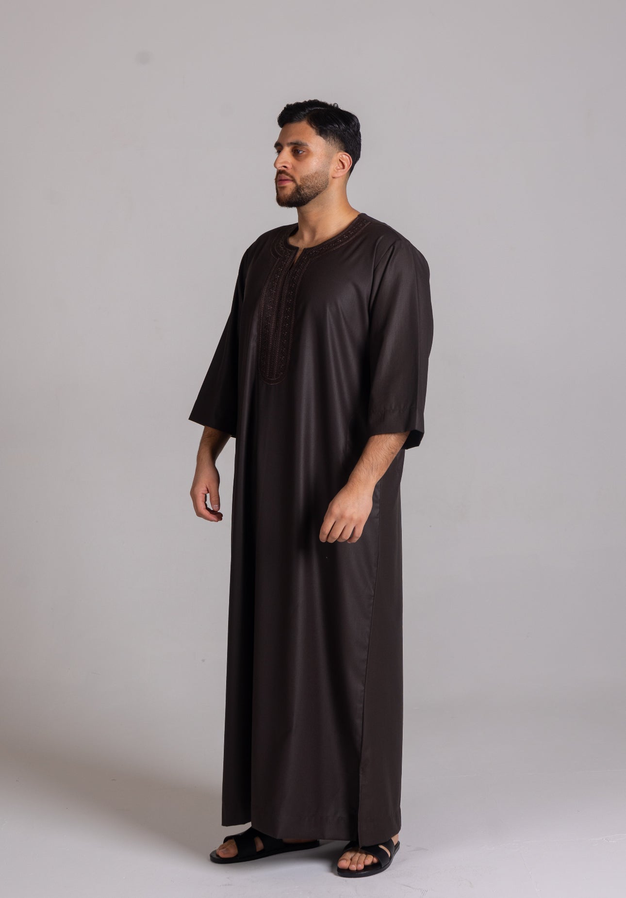 Premium 3 Quarter Sleeve Thobe Brown image 0