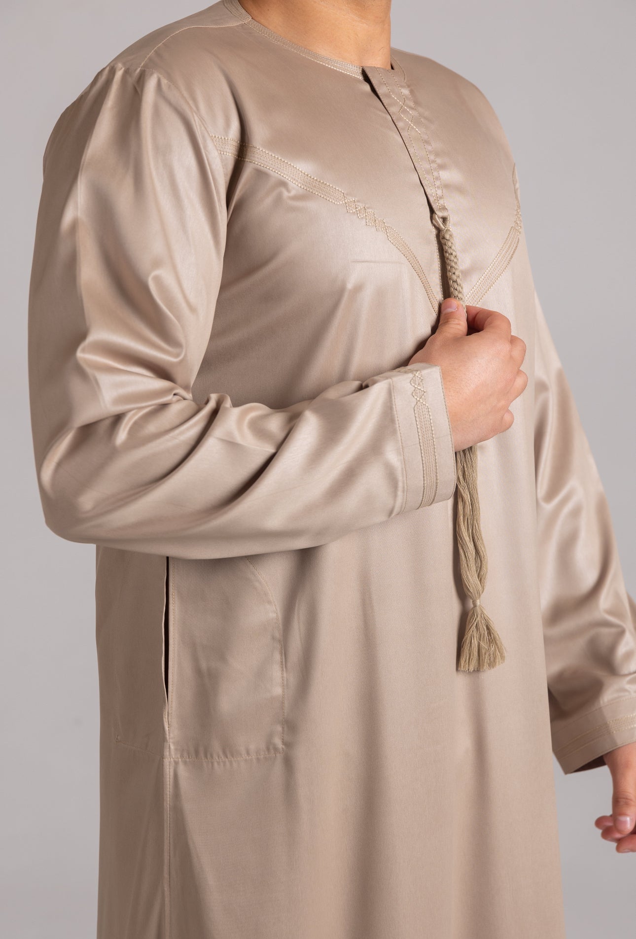 Embroidery Emirati Thobe Shiny ( Beige ) image 8