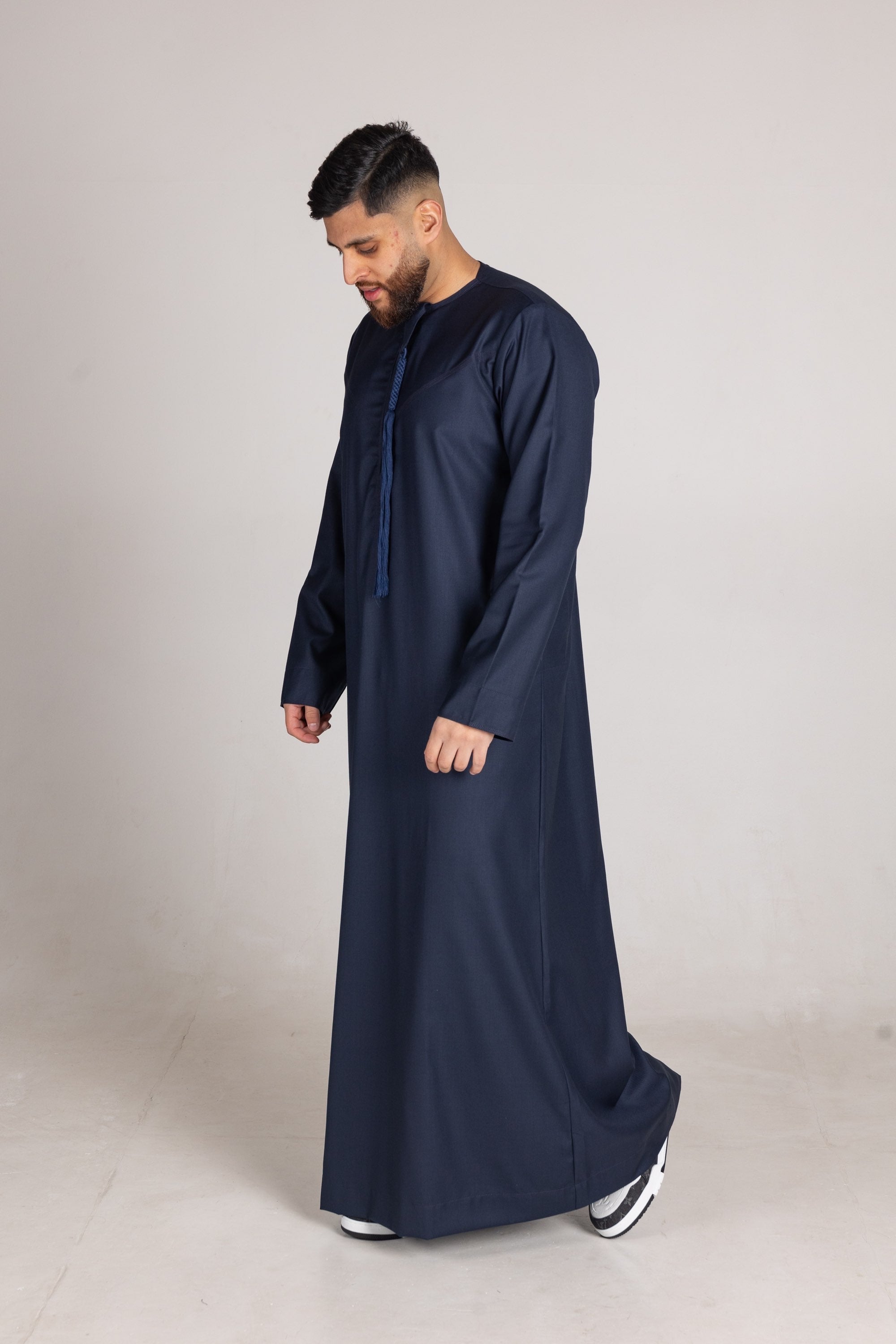 Quality Emirati Thobe ( Navy ) image 0