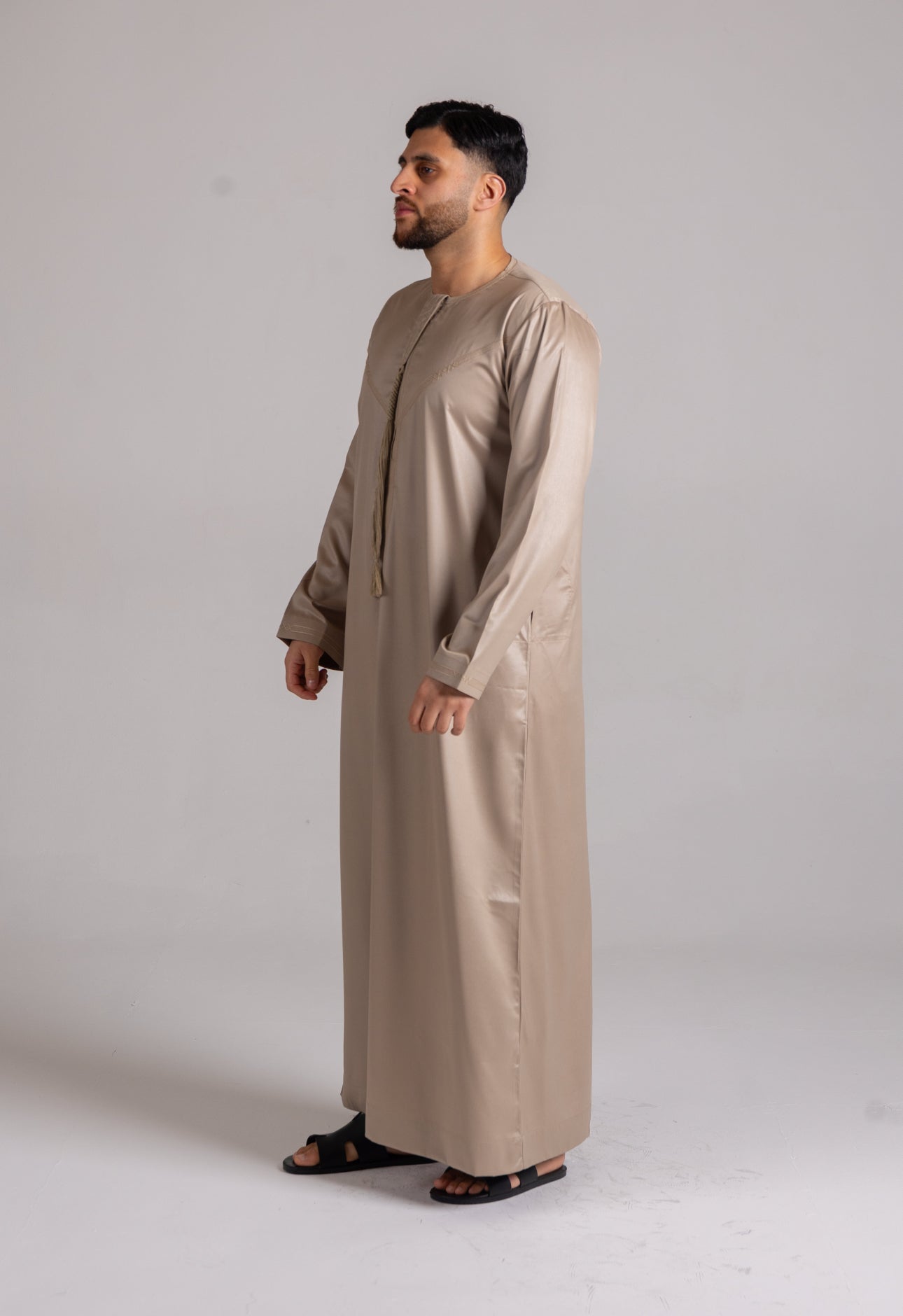 Embroidery Emirati Thobe Shiny ( Beige ) image 4