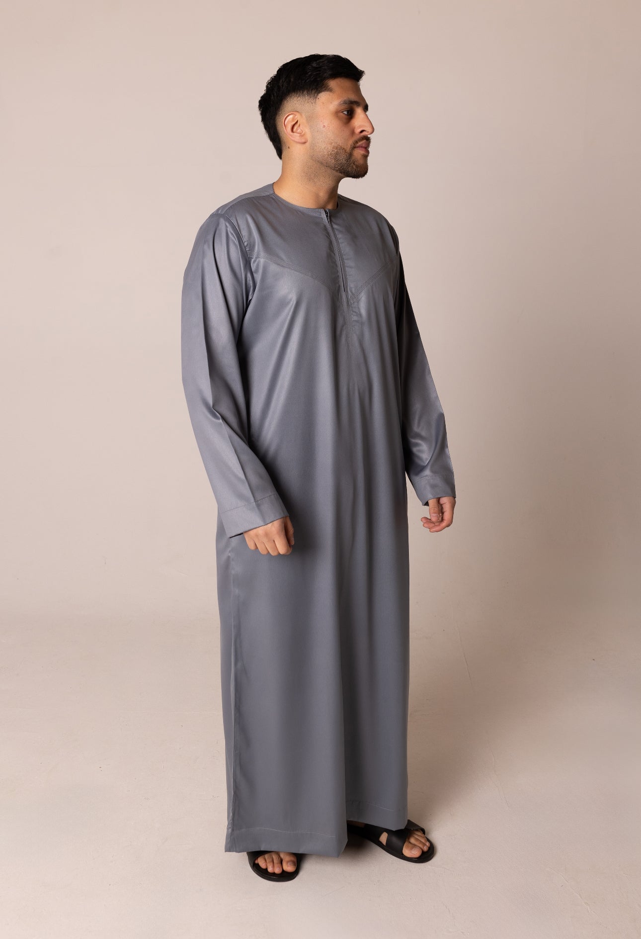 Classic Emirati Thobe ( Dark Grey ) image 4