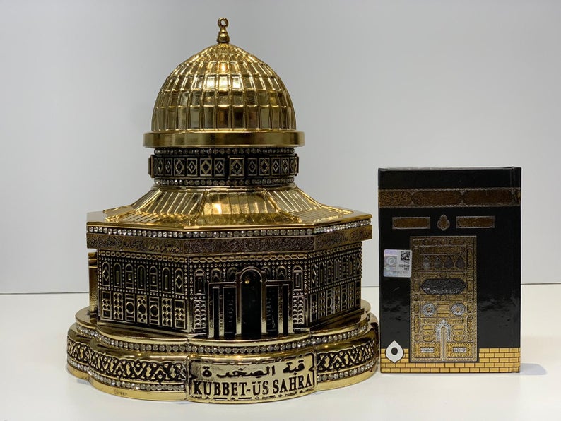 Masjid Al Aqsa Ornament With Quran