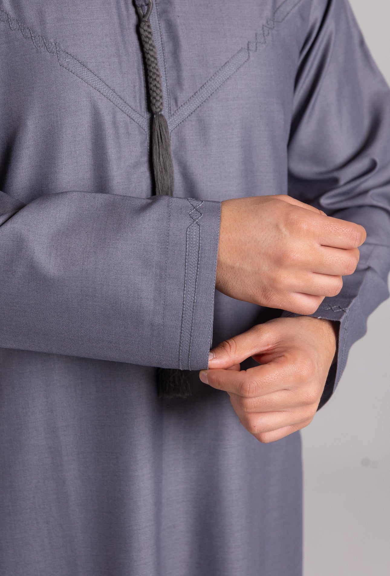 Premium Embroidered Emirati Thobe ( Grey  )