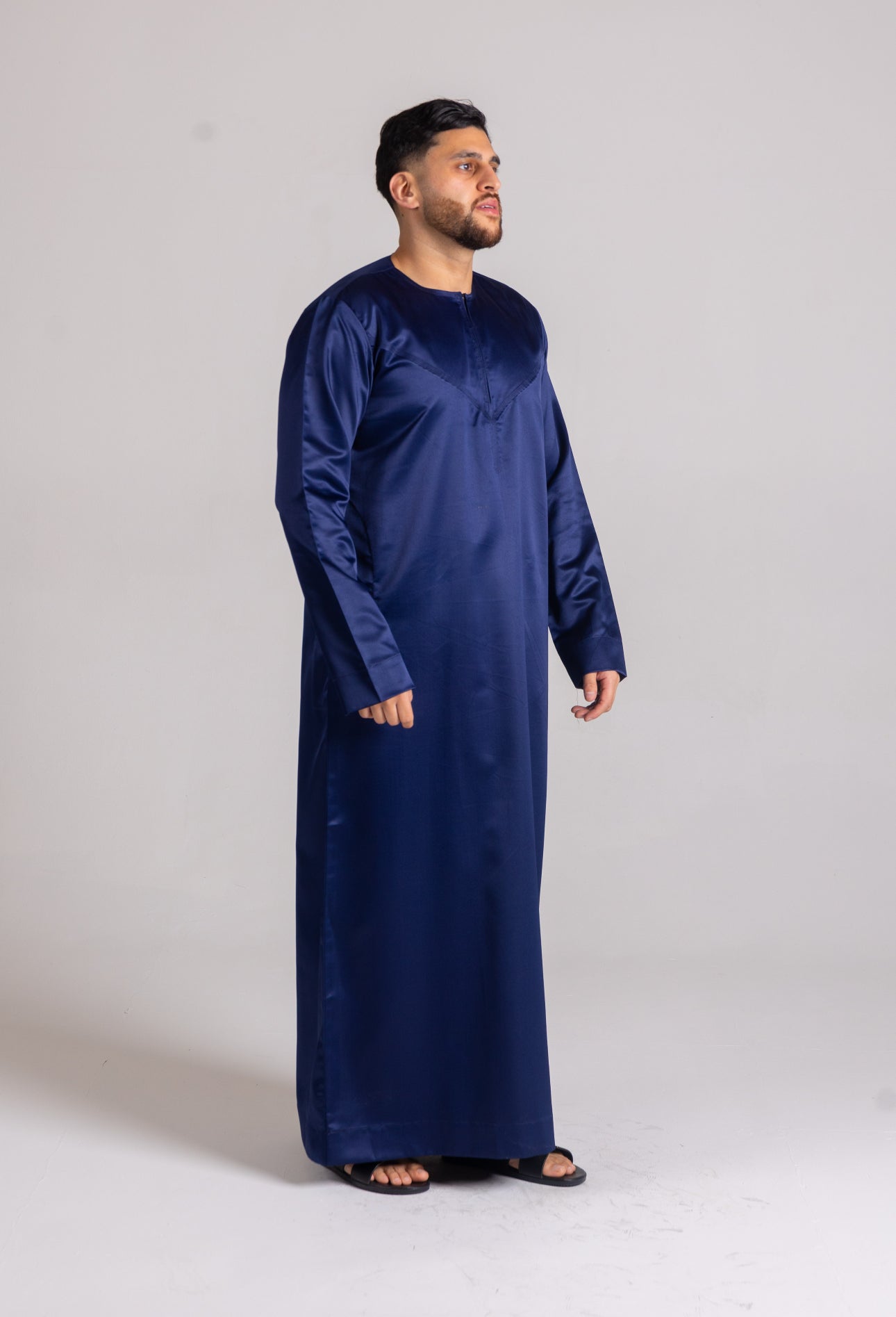 Classic Emirati Thobe (Navy)