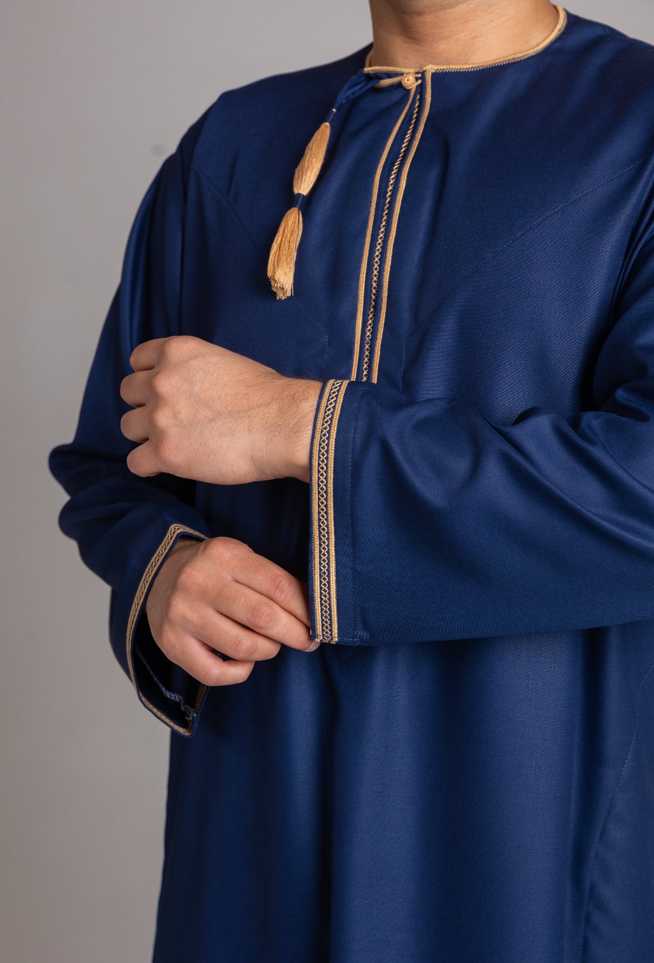 Navy & Gold Patterned Omani Thobe