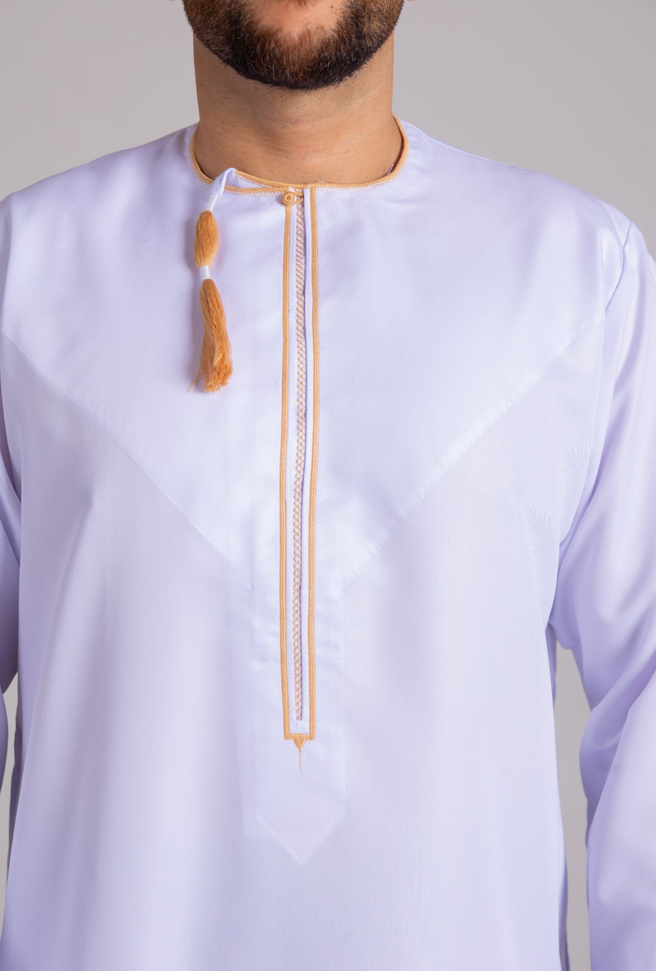 White & Gold Patterned Omani Thobe
