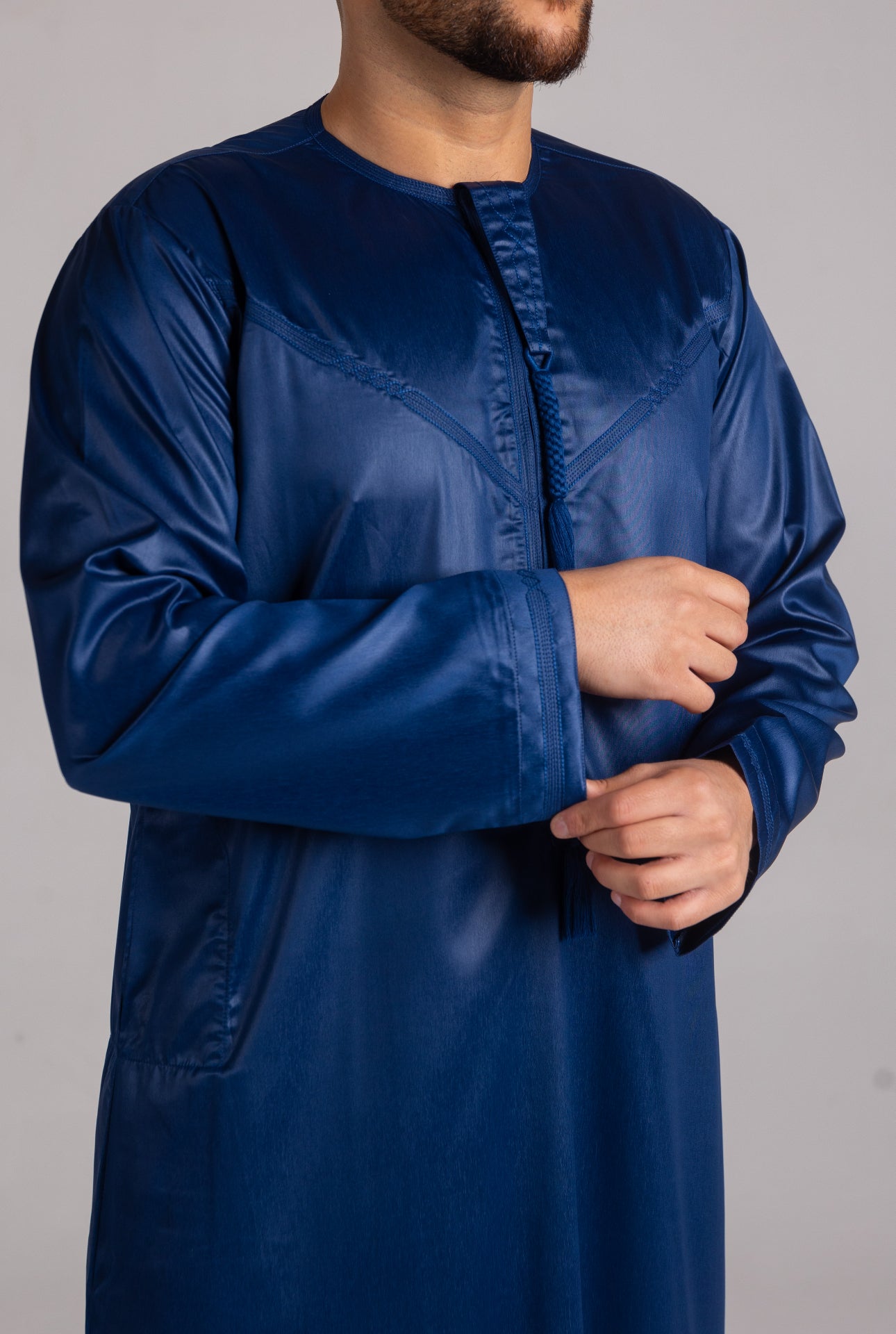 Embroidery Emirati Thobe Shiny ( Navy )