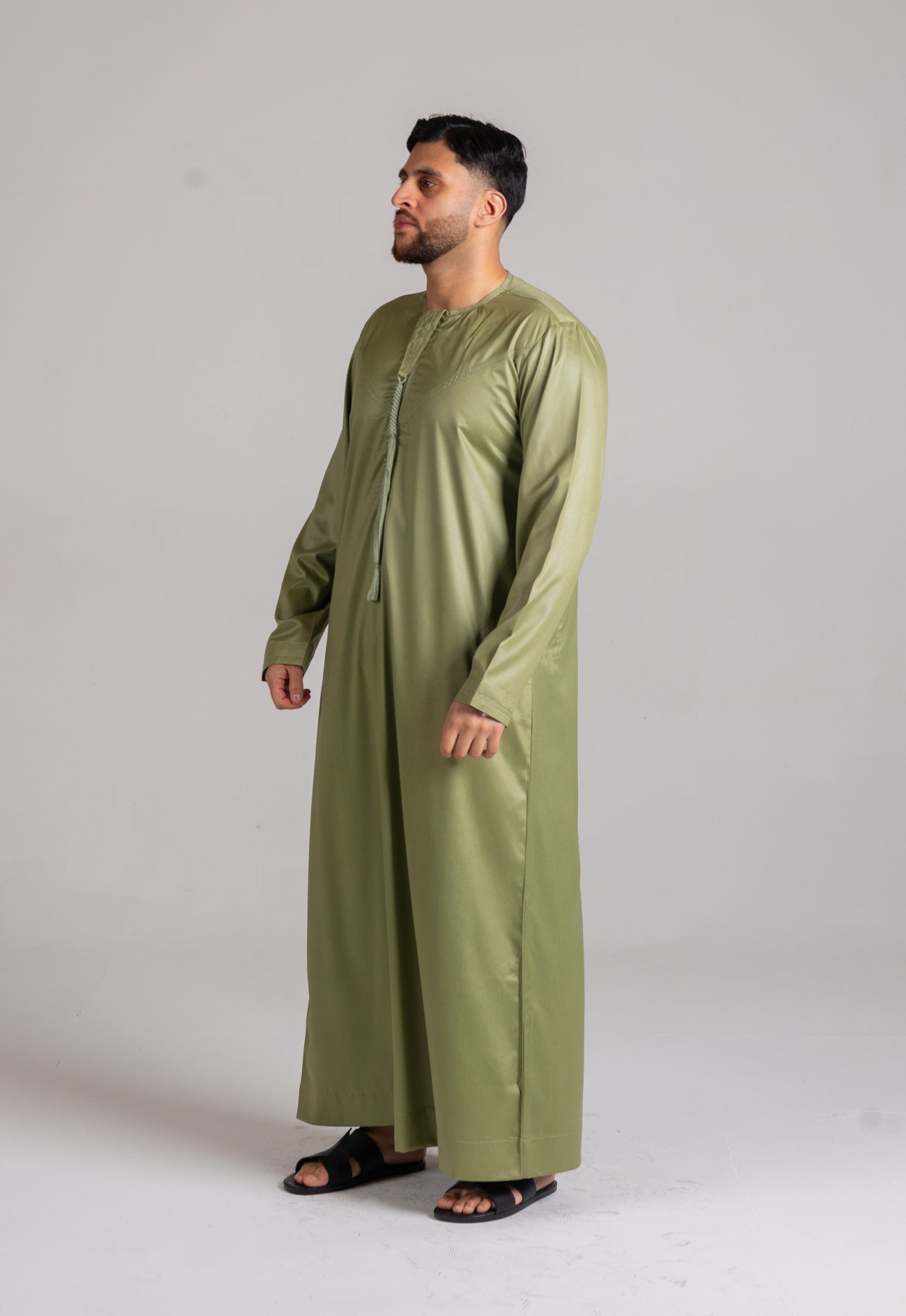 Embroidery Emirati Thobe Shiny ( Olive )