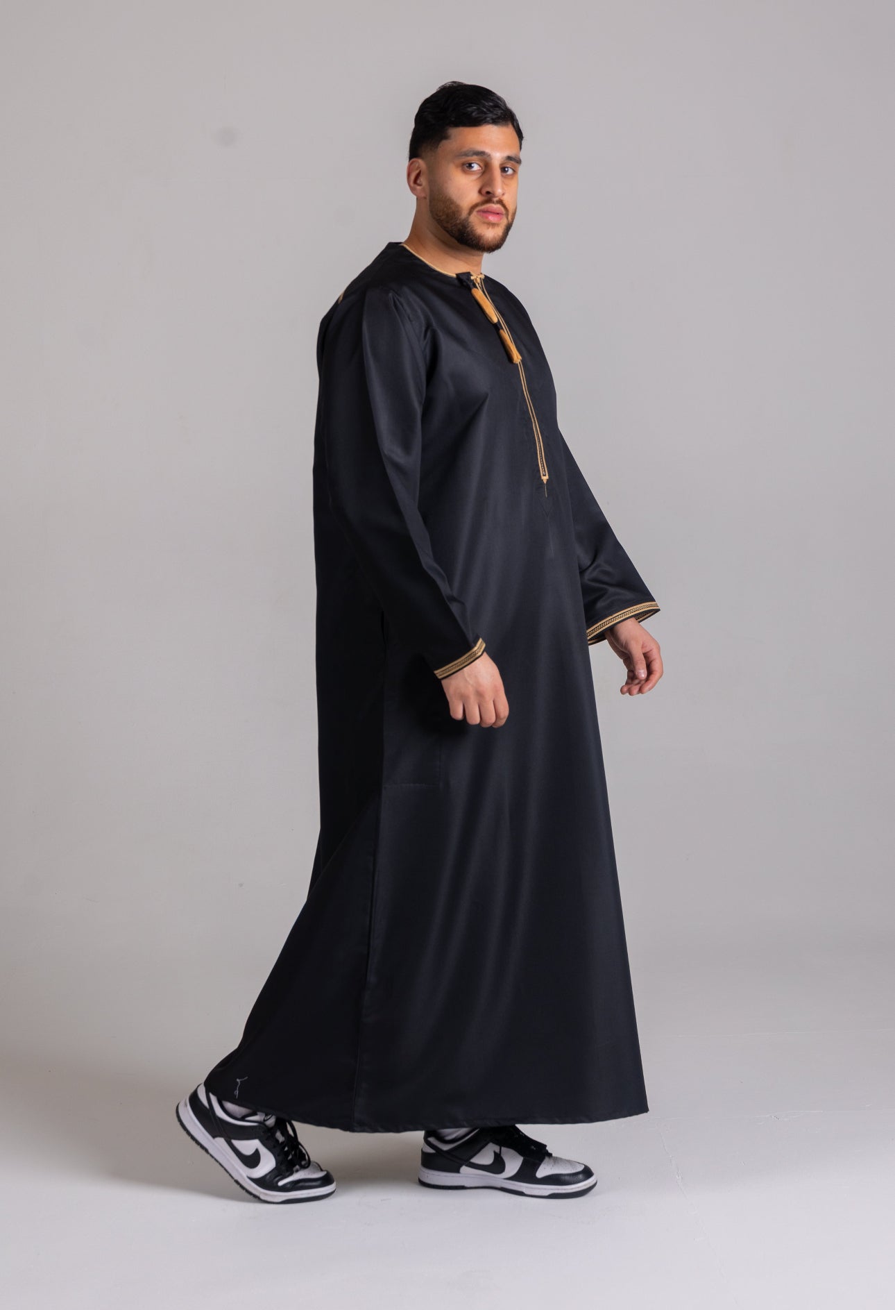 Black & Gold Patterned Omani Thobe
