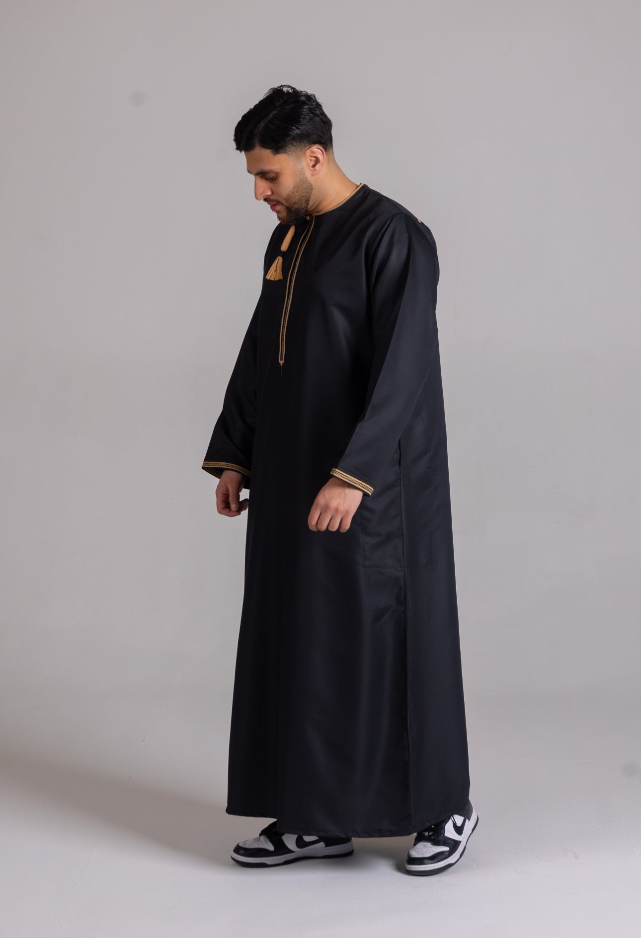 Black & Gold Patterned Omani Thobe
