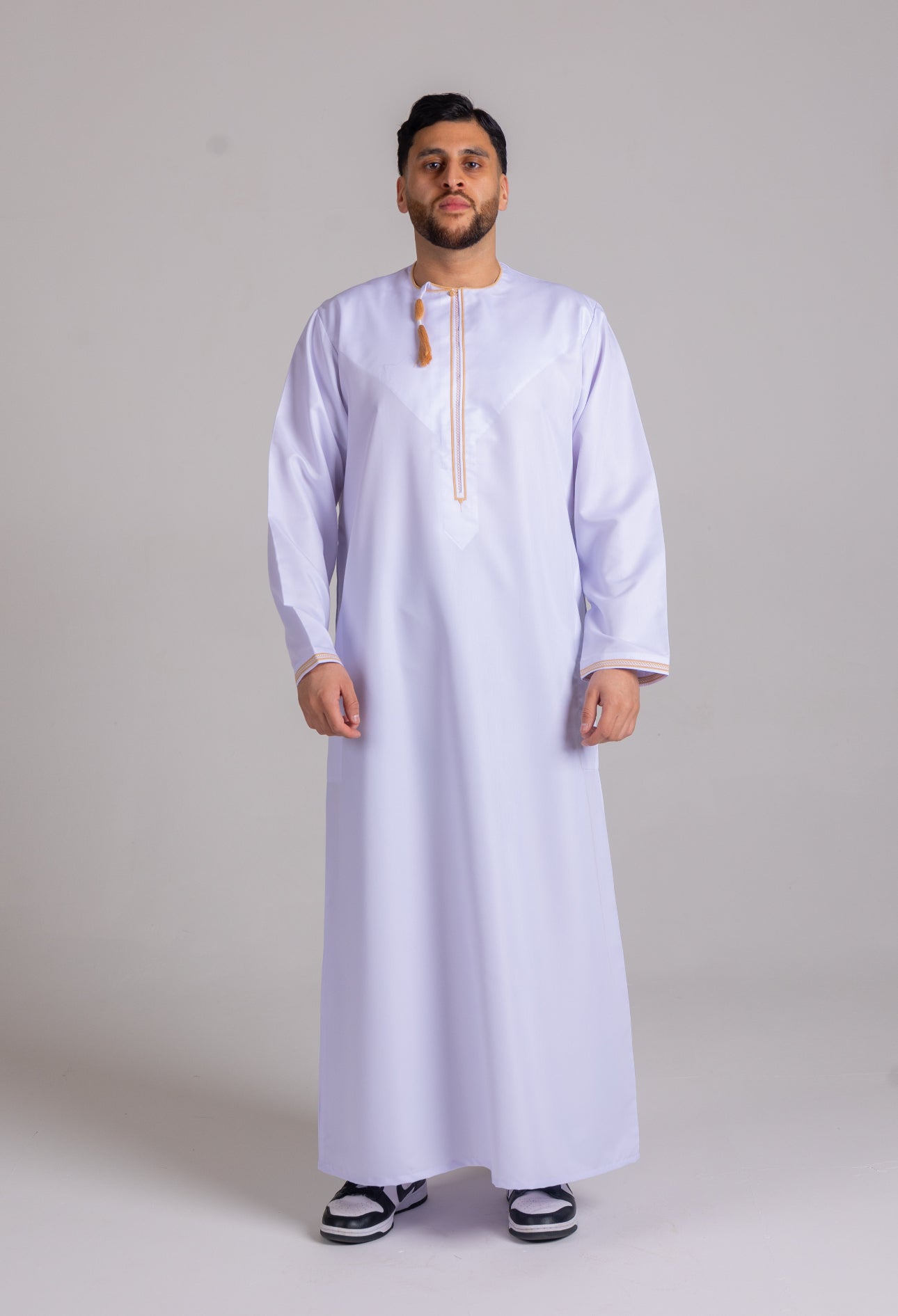 White & Gold Patterned Omani Thobe