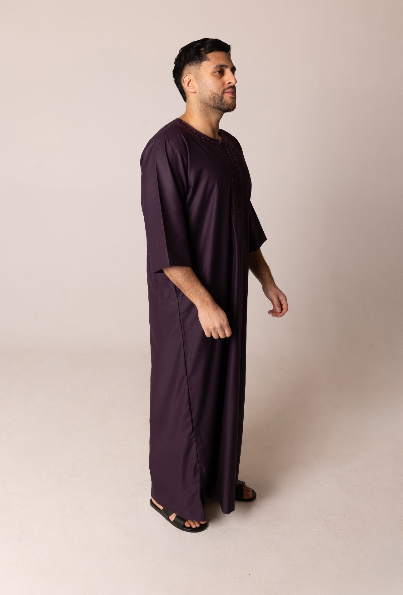 Premium 3 Quarter Sleeve Thobe Maroon image 3